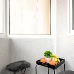Stepup Apartment, Downtown Bucharest, Center, Garden View Apartman *