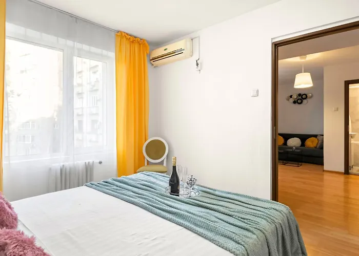 Apartamento Stepup Apartment, Downtown Bucharest, Center, Garden View