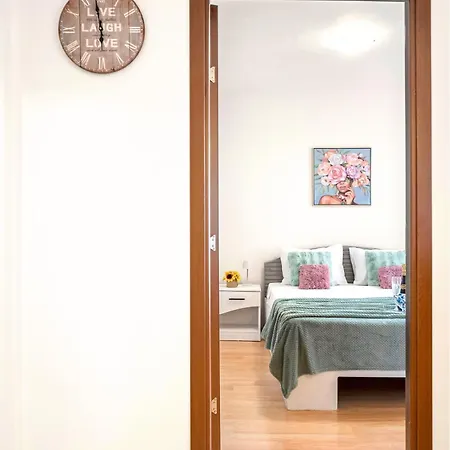 Apartament Stepup Apartment, Downtown Bucharest, Center, Garden View
