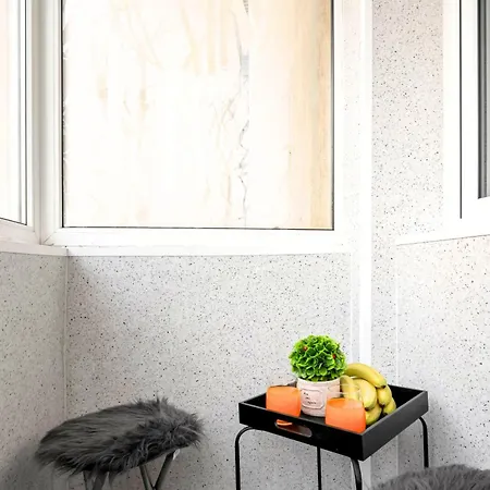 Stepup Apartment, Downtown Bucharest, Center, Garden View דירה *