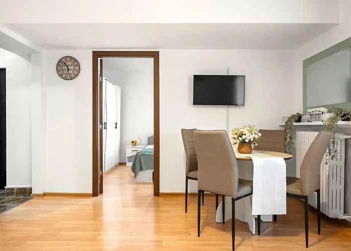 Stepup Apartment, Downtown Bucharest, Center, Garden View Apartment Bucharest